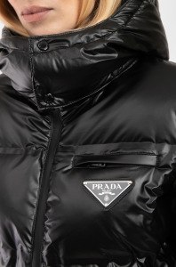 Prada Пуховик