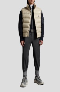 Moncler Жилет