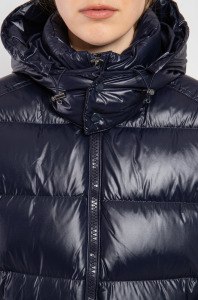 Moncler Пуховик