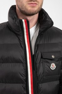 Moncler Пуховик