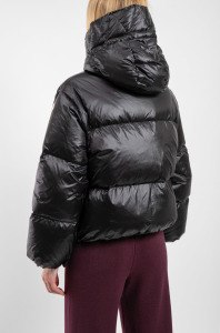 Moncler Пуховик