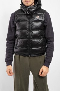 Moncler Жилет