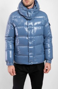 Moncler Пуховик