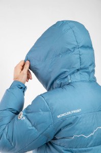 Moncler Пуховик