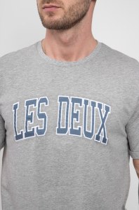 Les Deux Футболка