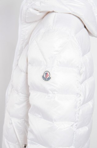 Moncler Пуховик