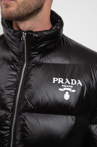 Prada Пуховик