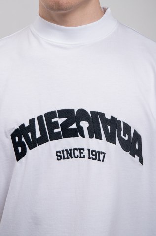 Balenciaga Футболка