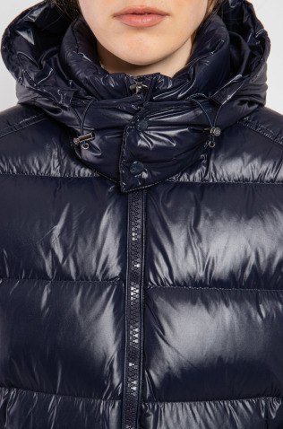 Moncler Пуховик