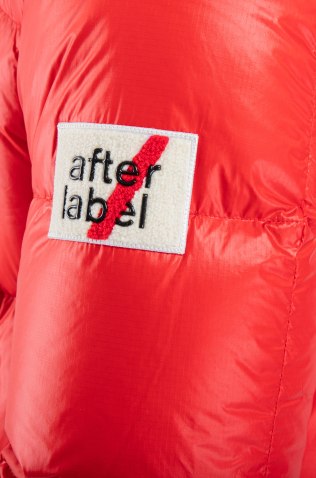 After Label Пуховик
