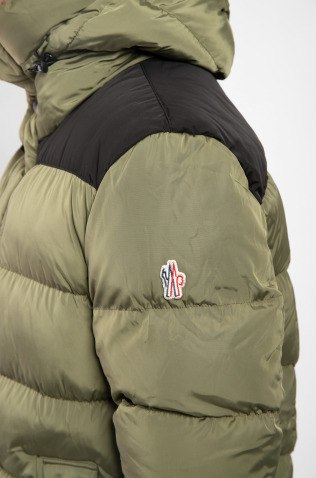 Moncler Пуховик