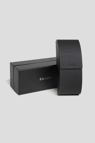 Prada Солнцезащитные очки