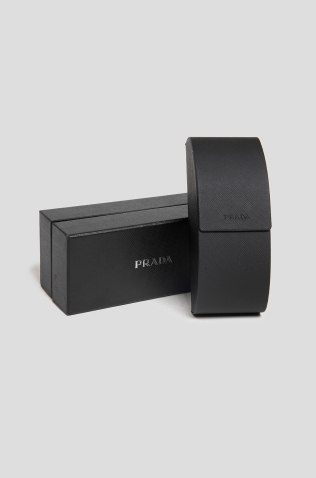 Prada Солнцезащитные очки