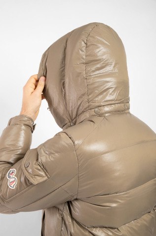 Moncler Пуховик