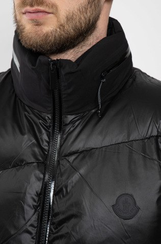 Moncler Жилет